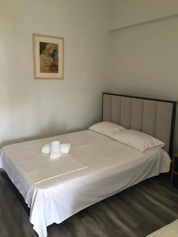 Irini Boutique Rooms!!! Himare Hotel