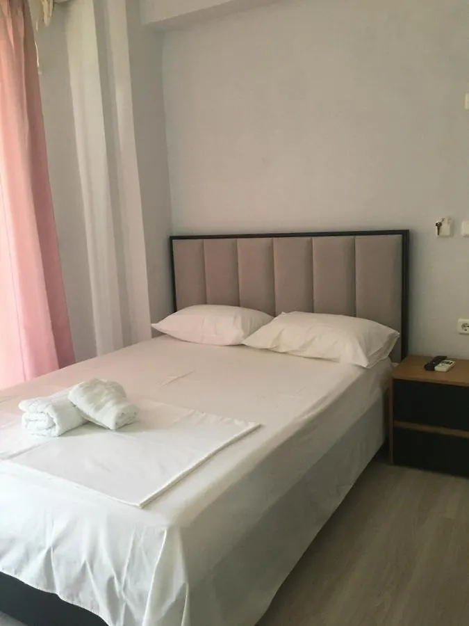 IRINI boutique rooms!!! Himarë Hotel
